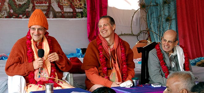 05.12.13_1.GovardhanRetreat